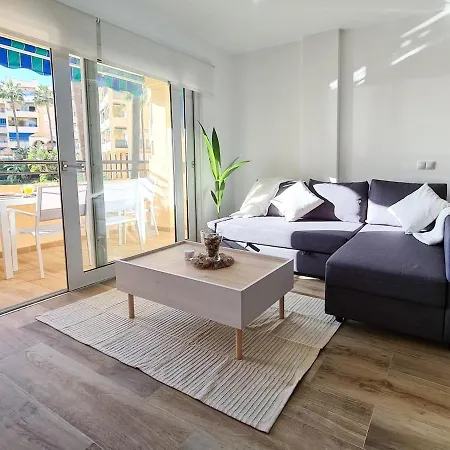 아파트 Torrequebrada Excelente Piso Frente Al Mar *